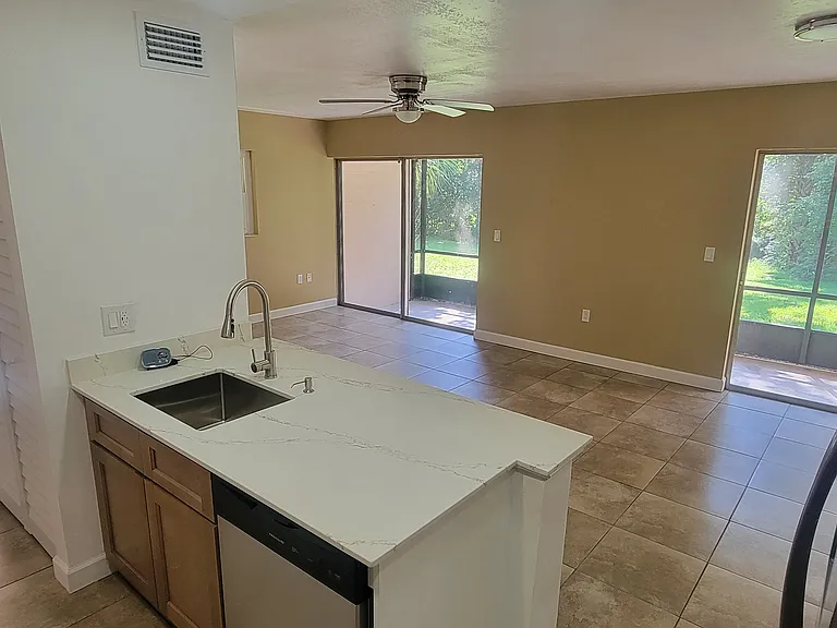 180 Magnolia Woods Ct #9C — Photo 22