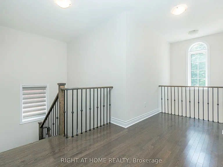 8 Monarch Dr — Photo 23