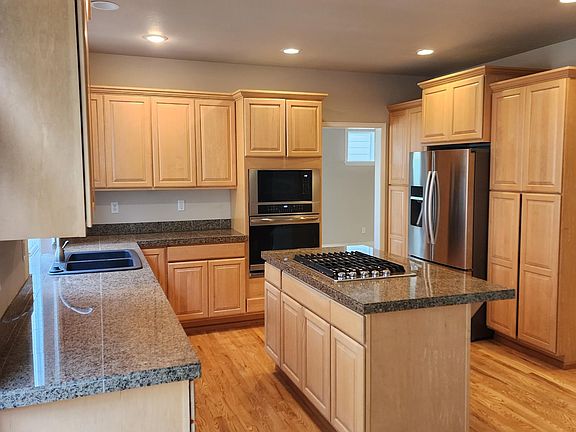 Open Kitchen with High Ceilings