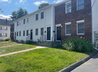 15 Taylor Ave #B, Westfield, MA 01085