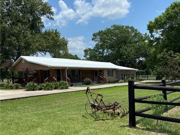 422 Armstrong St, Welsh, LA 70591