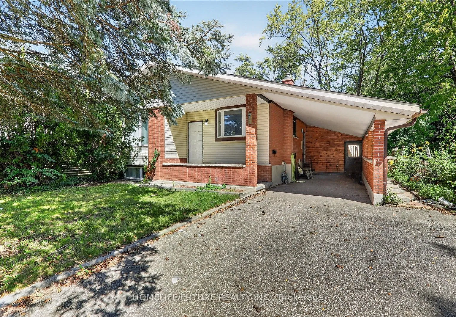 4 bed, $850 — Photo 1
