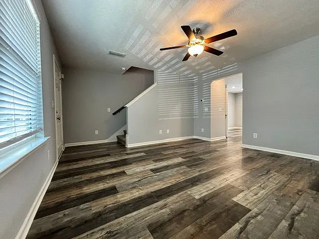 2352 Date Dr — Photo 8