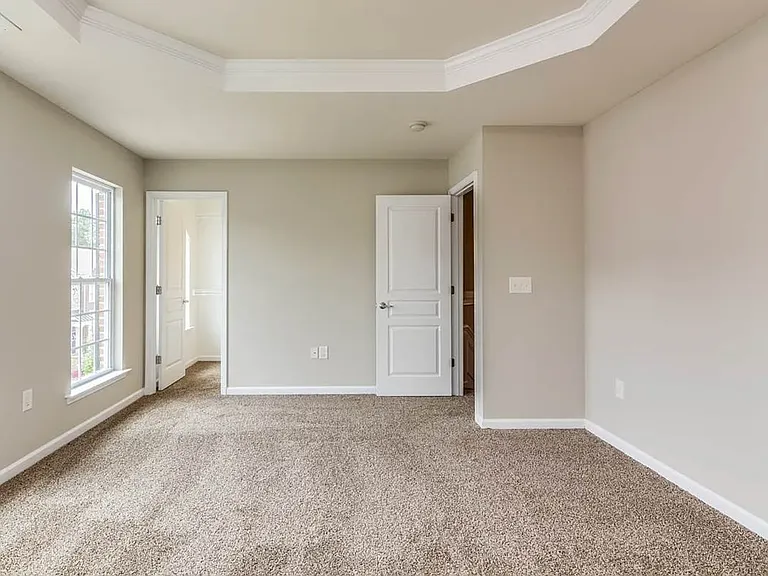 8733 Macedonia Lake Dr — Photo 3