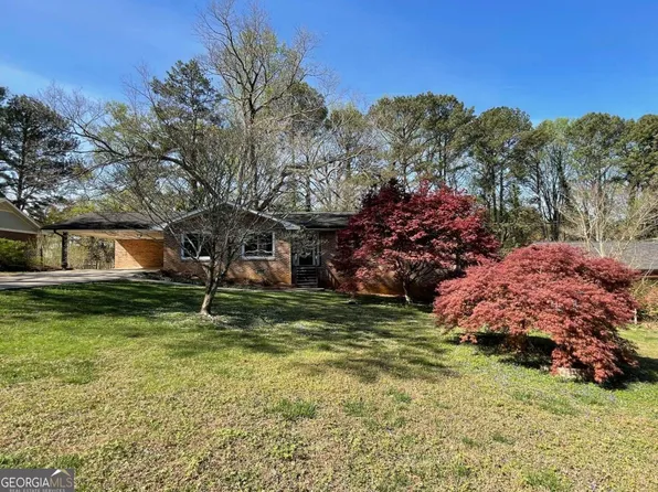 445 Royal Oaks Ter, Stone Mountain, GA 30087