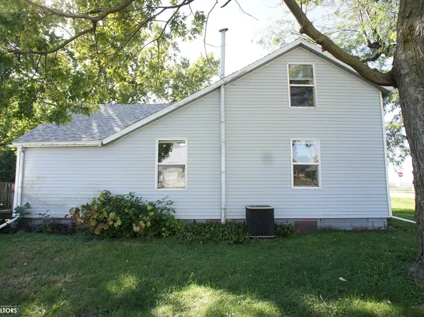 348 Oak St, Kamrar, IA 50132