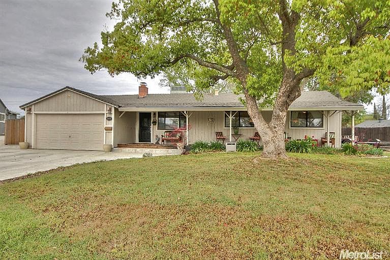 1st image of 8491 Wade Ct