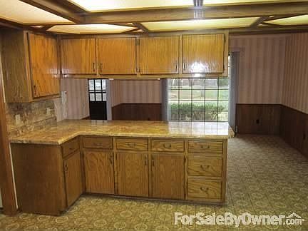 Bar andFormal dining