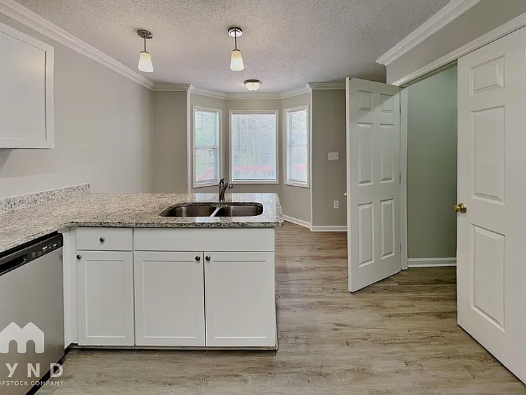 15 Jenee Ln — Photo 7