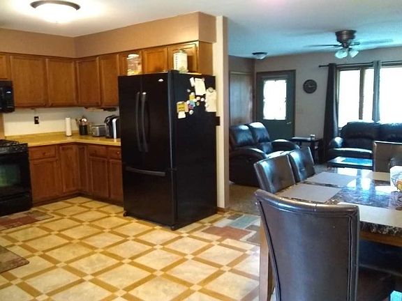 5th image of 400 W 17th St