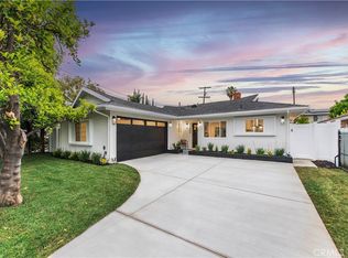 17909 Erwin St, Encino, CA 91316