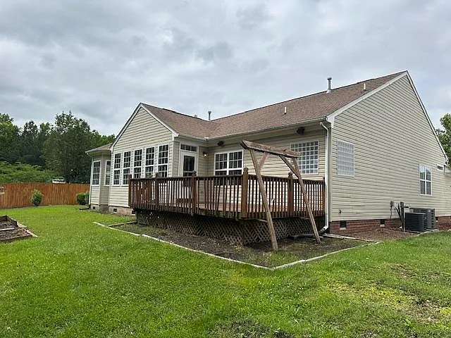2565 Kentucky Derby Dr — Photo 39