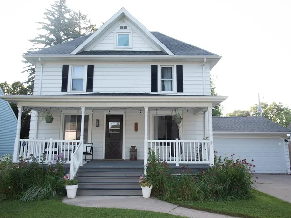 903 Woodside Ave, Ripon, WI 54971