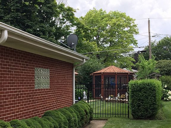 2nd image of 324 S Evanston Ave