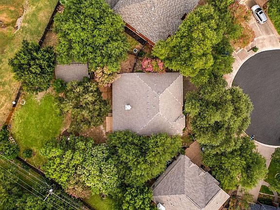 4th image of 9014 Brimstone Ln