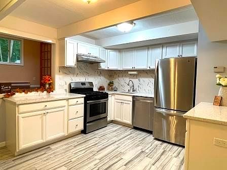 5th image of 28 Woodchuck Ln