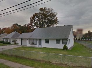 3 Sturgis Rd, Edison, NJ 08817