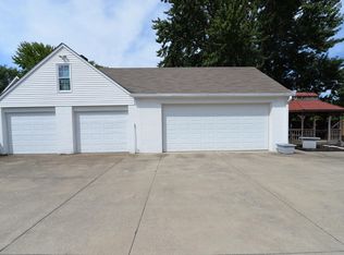 8407 Ferndale Rd, Louisville, KY 40291