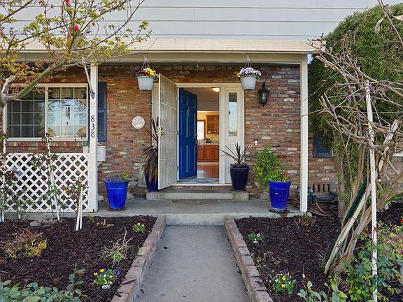 5th image of 838 S Mills Ave