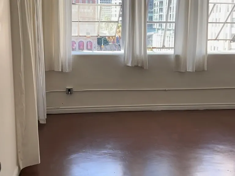 312 W 5th St — Photo 17