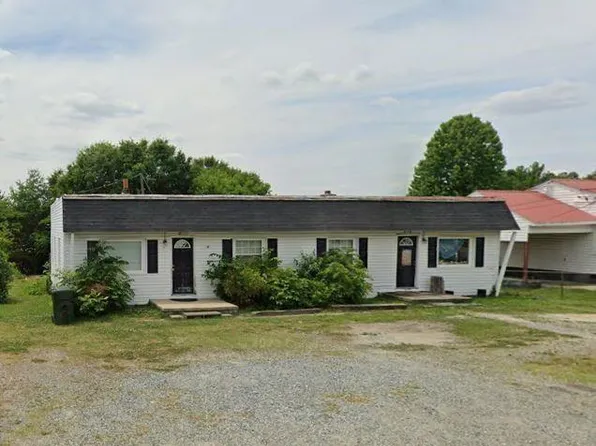 212 Liberty Dr, Thomasville, NC 27360
