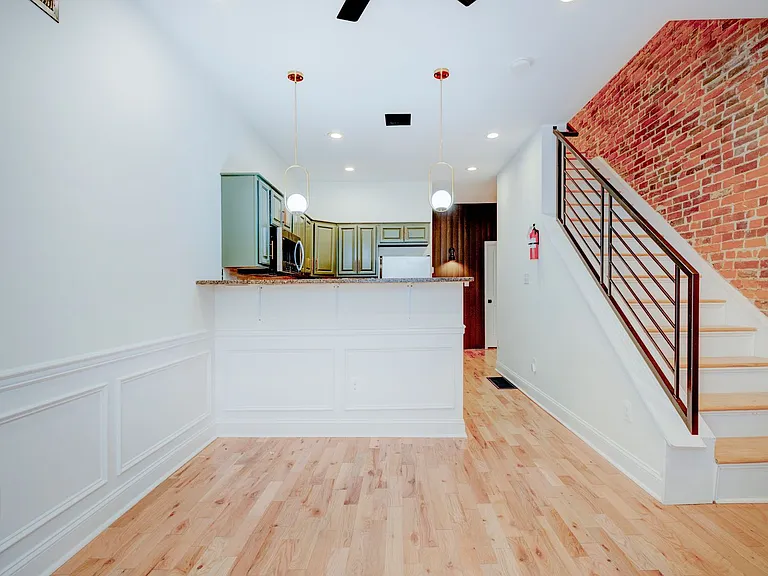 3235 Page St — Photo 7