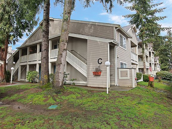 4th image of 215 100th St SW APT C108