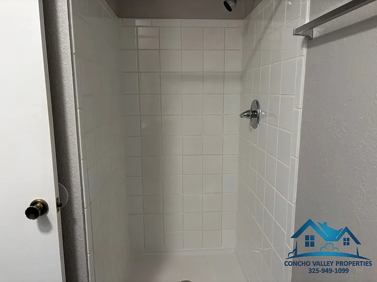 116 Hidalgo St — Photo 10