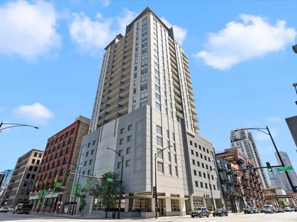 330 W Grand Ave APT 1104, Chicago, IL 60654
