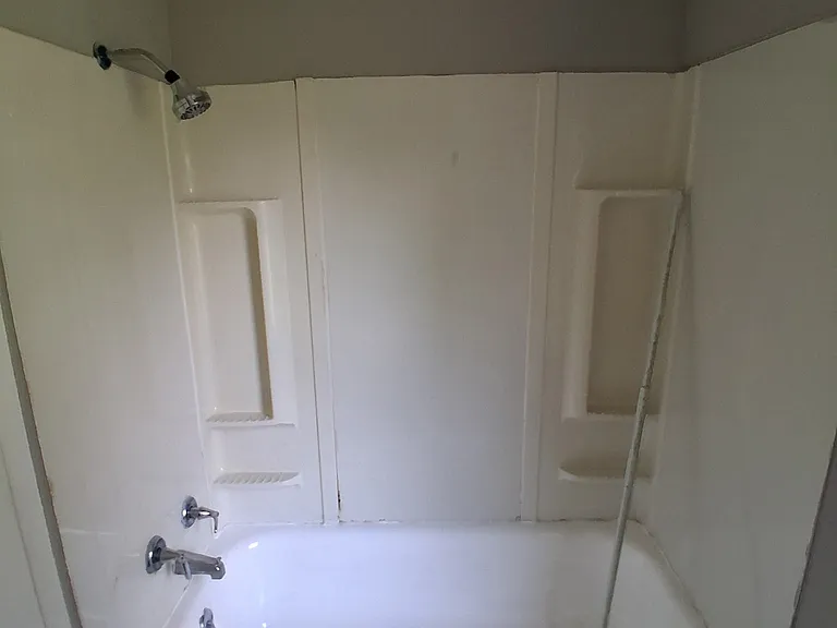 1180 N Summit Ave — Photo 12