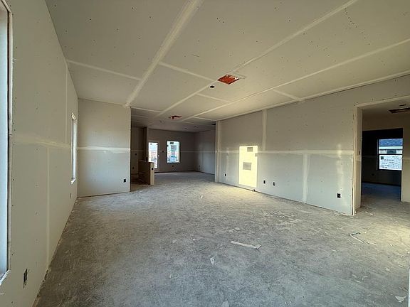 2nd image of 3301 Fordham Ave