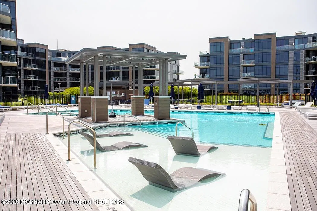 2 bed, $5,500 — Photo 2