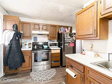 1928 College St #2 — Photo 3