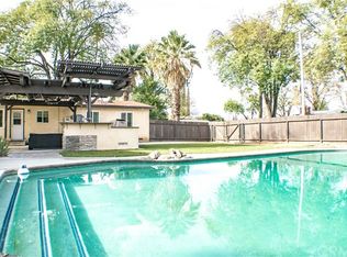 5940 Tower Rd, Riverside, CA 92506