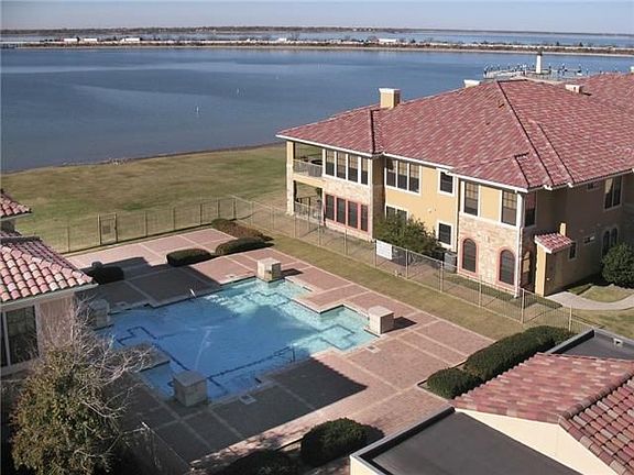 2nd image of 2208 Portofino Dr