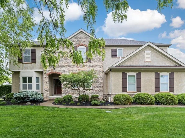 8901 Creighton Dr, Powell, OH 43065