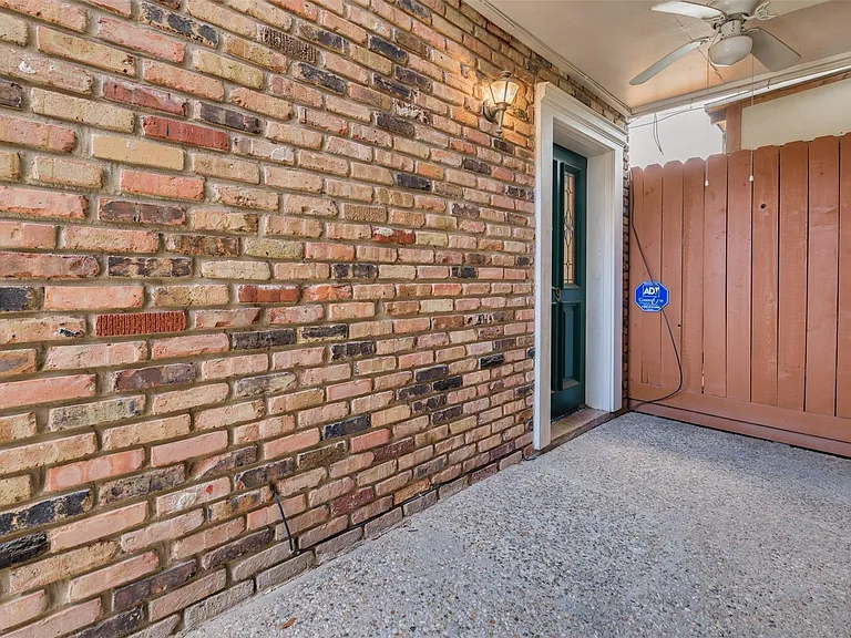 2229 Mimosa Dr #9 — Photo 18