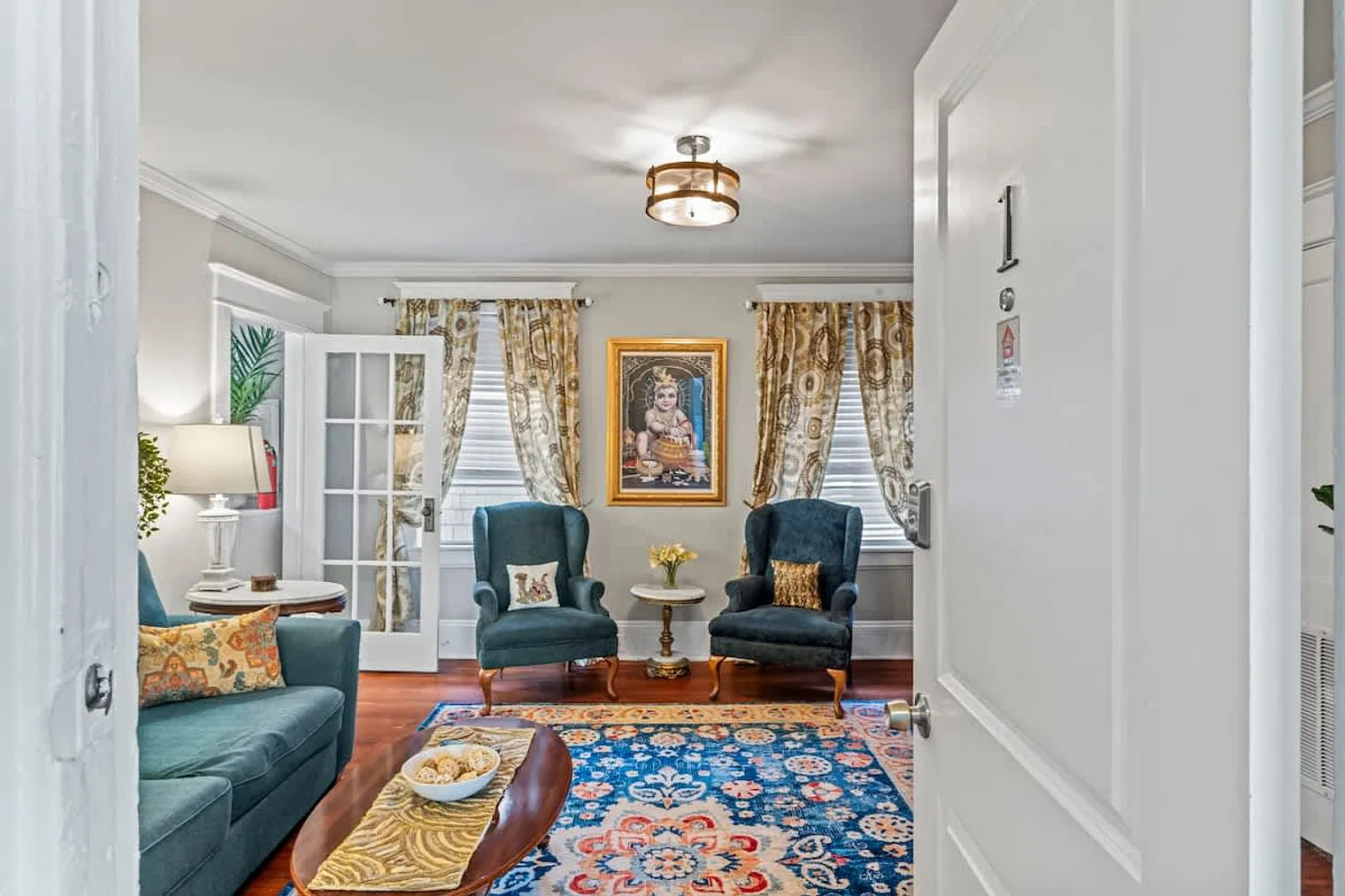 2 bed, 1.0 bath, $2,007 — Photo 2