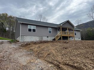 1548 L Swafford Rd, Pikeville, TN 37367