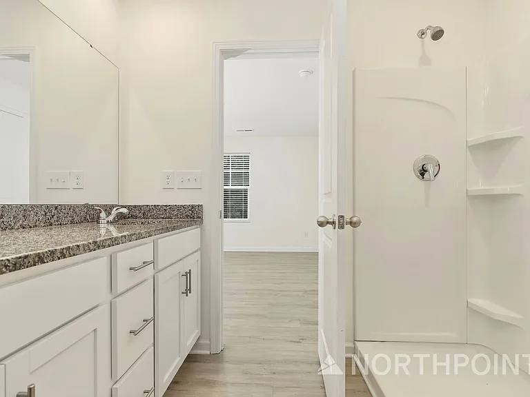 4105 Snyder Dr — Photo 20