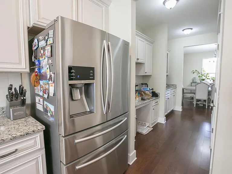 632 Newcomb St — Photo 29