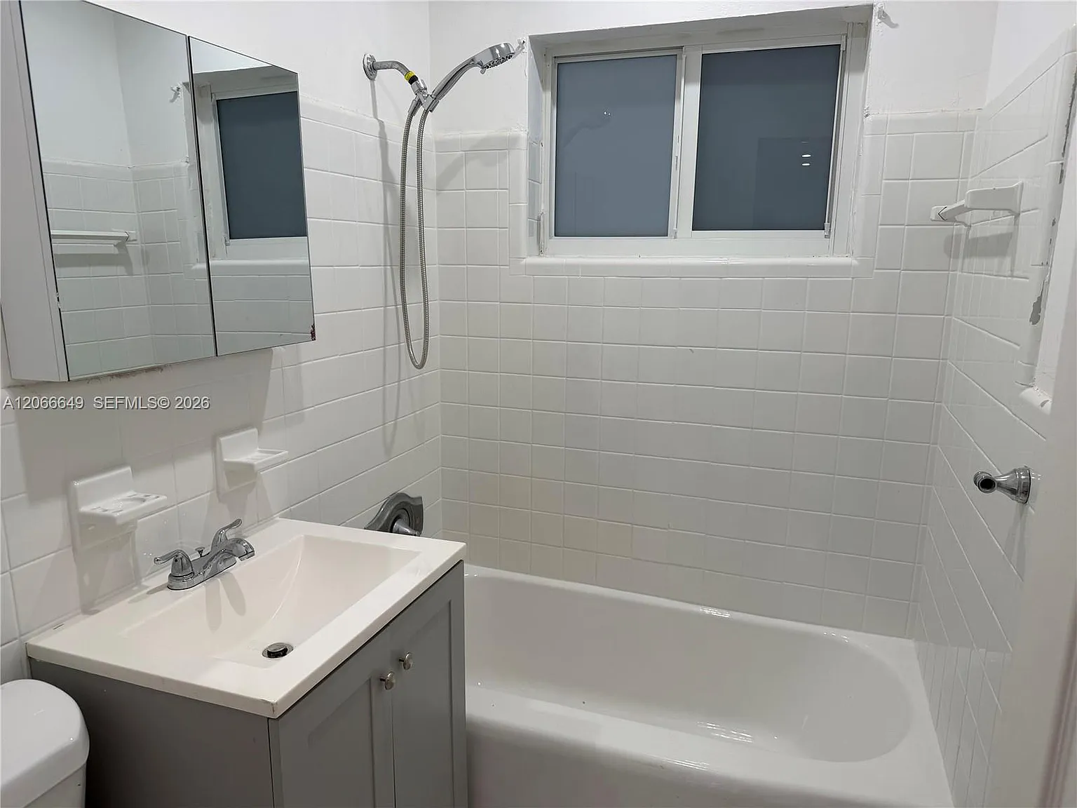 Lauderdale Golf Estates 2 — Photo 3