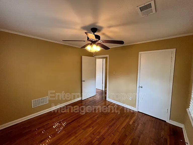 792 Saint Nick Dr — Photo 17