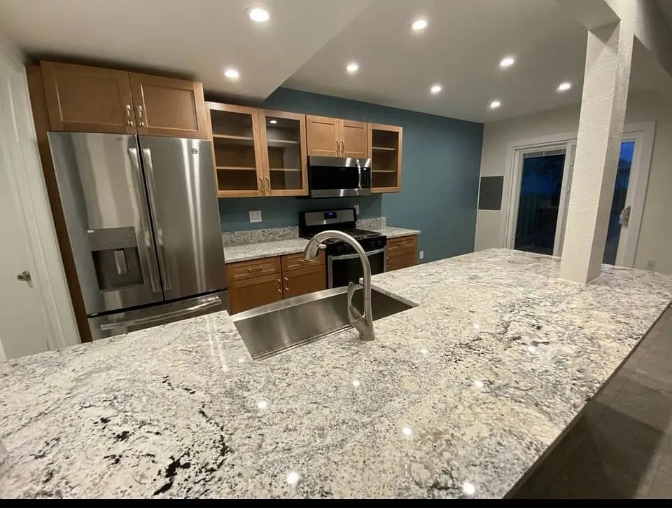 2 bed, 2.5 bath, 1056 sqft, $2,800 — Photo 2