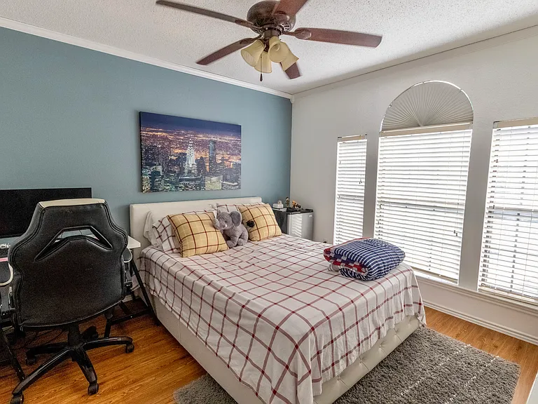 9238 Proclamation Dr — Photo 7