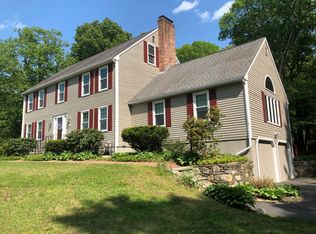 13 Barnstable Rd, Norfolk, MA 02056