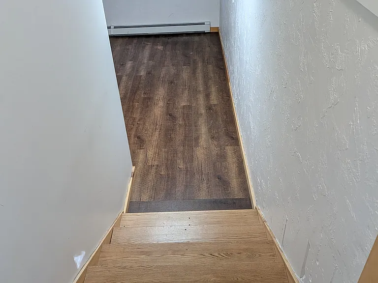 753 W River Rd #C — Photo 13