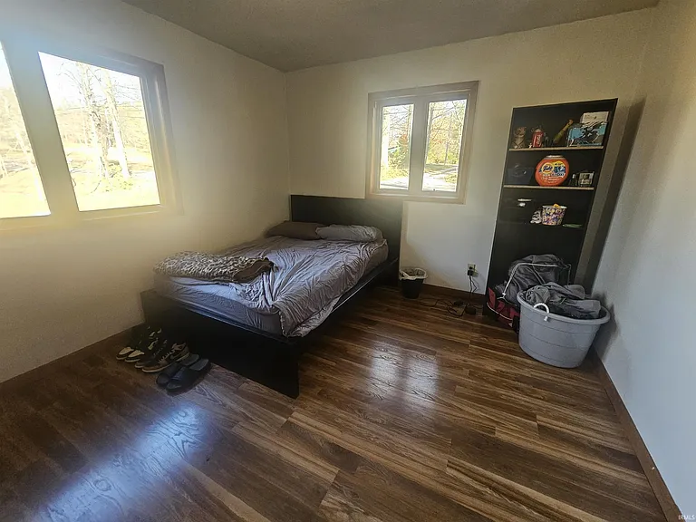 4035 N Hinkle Rd — Photo 14