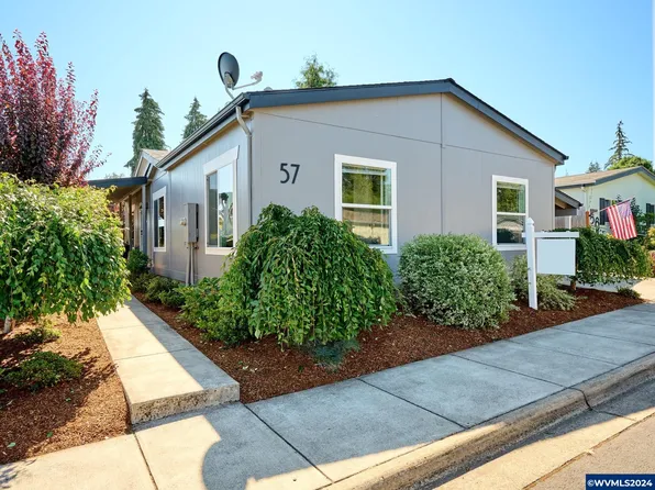 1015 Oak St Unit 57, Silverton, OR 97381