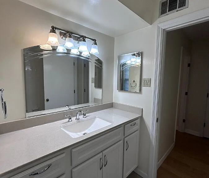 1128 S Mason Rd — Photo 13